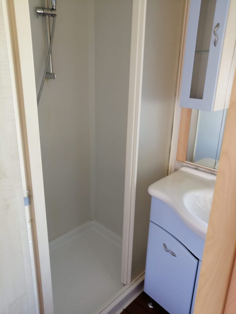 315896025_128206770051119_3900306955464777543_n SHELBOX LIVING 2012 3 CHAMBRES – Image 8