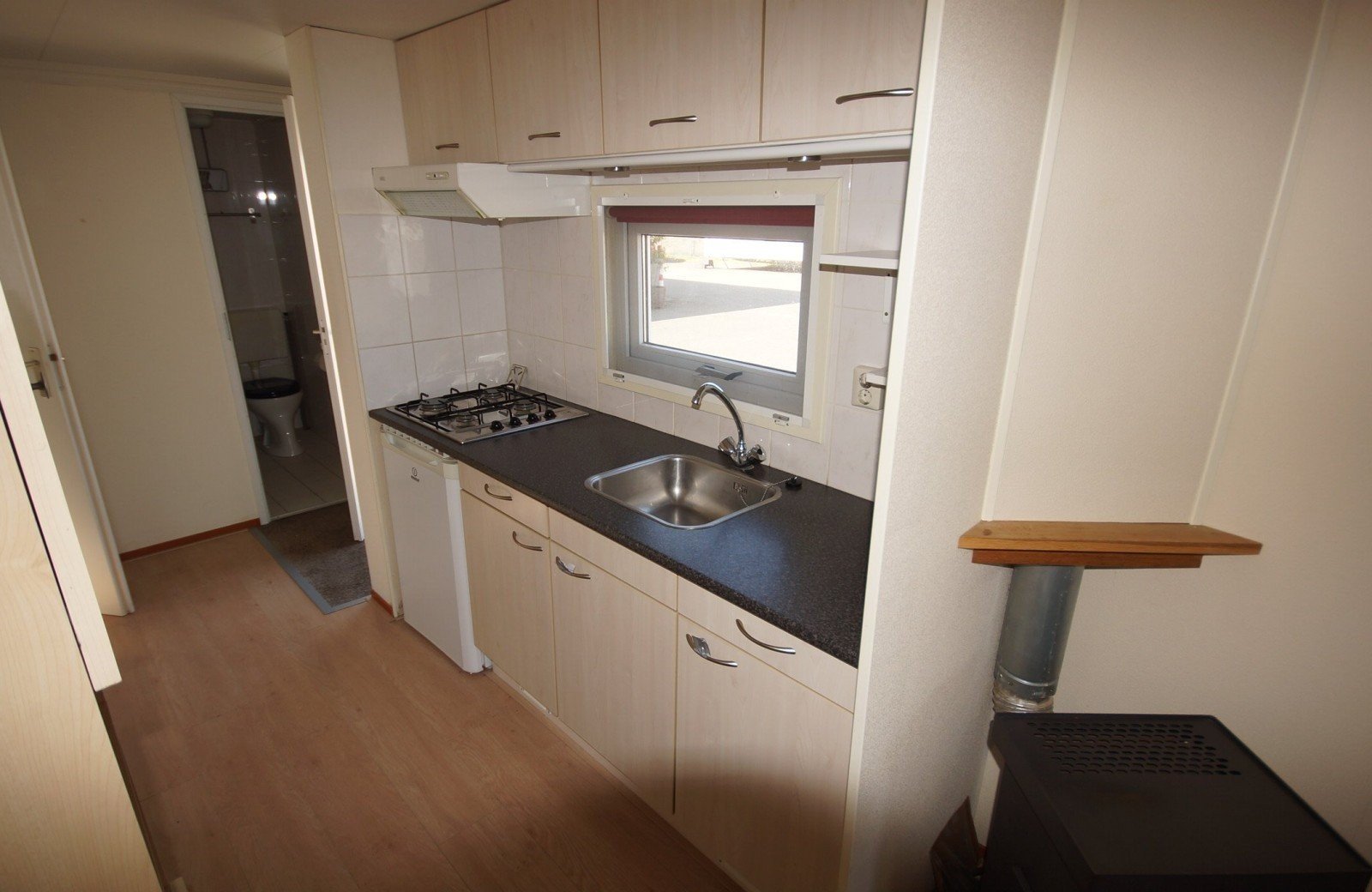 dsc07349 KUNSTSTOF CHALET 1 CHAMBRE – Image 9