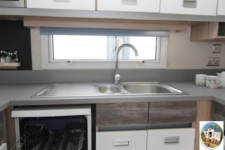 712091e2-6003-4211-9106-184fdf13e375 SWIFT LIGHTHOUSE 3 CHAMBRES – Image 18