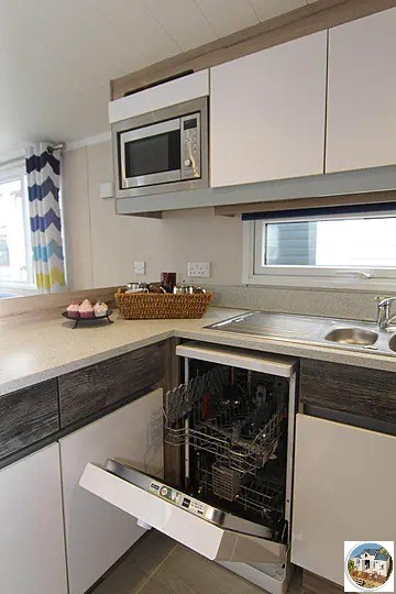 WhatsApp Image 2026-02-05 at 16.35.28 (1) SWIFT SURF SHACK 3 CHAMBRES – Image 9