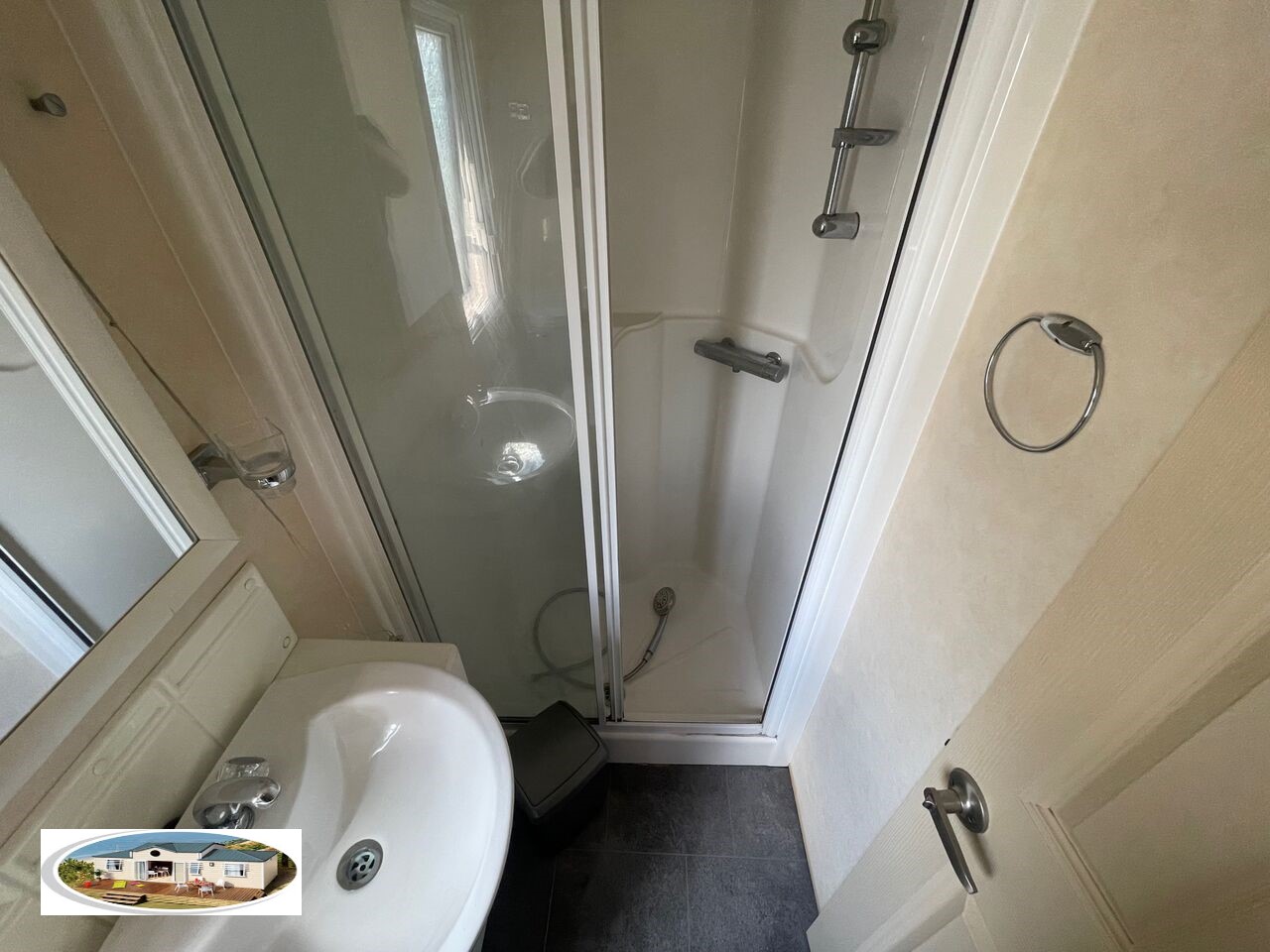 474810053_581215278083597_1923944034903736883_n WILLERBY TWWO 2 CHAMBRES – Image 5
